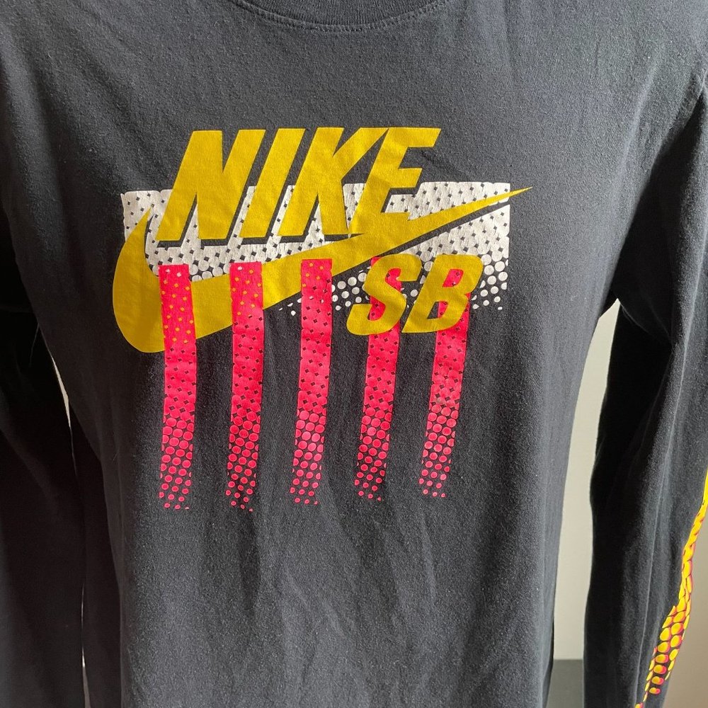NIKE SB SKATEBOARDING LONG SLEEVE TEE MEN'S SIZE LARGE CREWNECK T-SHIRT - Picture 3 of 7
